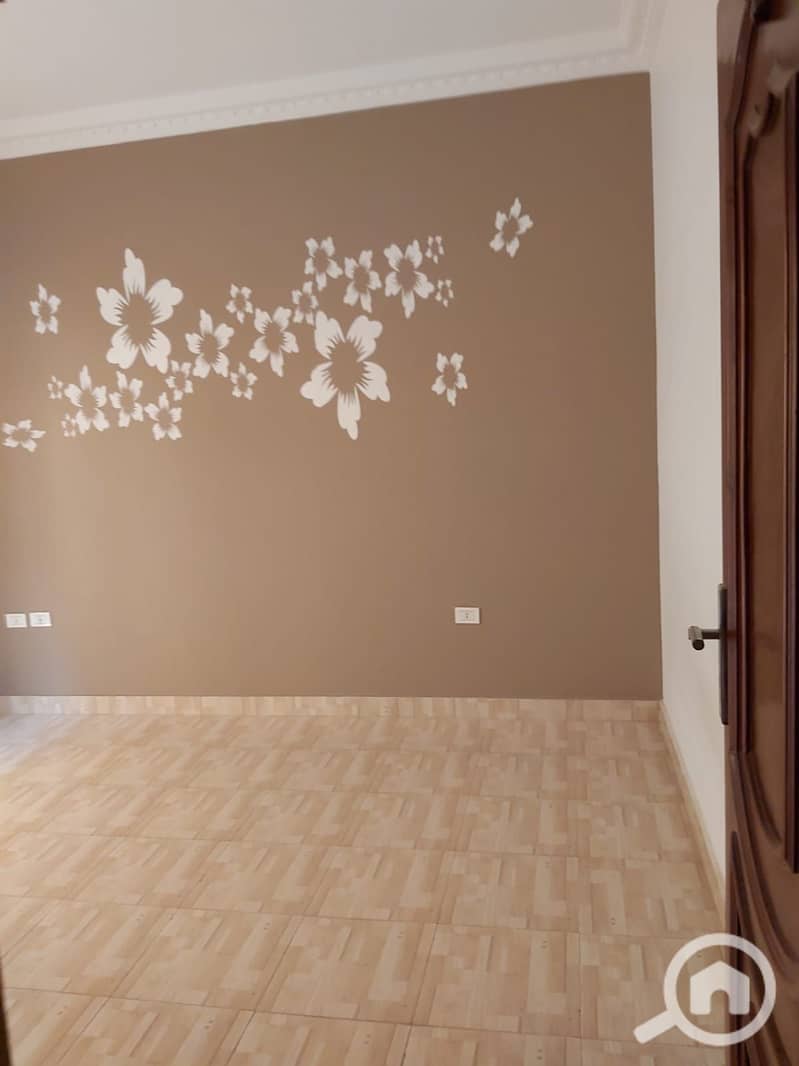 11 884ad615-82bf-409d-9a74-7e4f6da1b63d. jpg