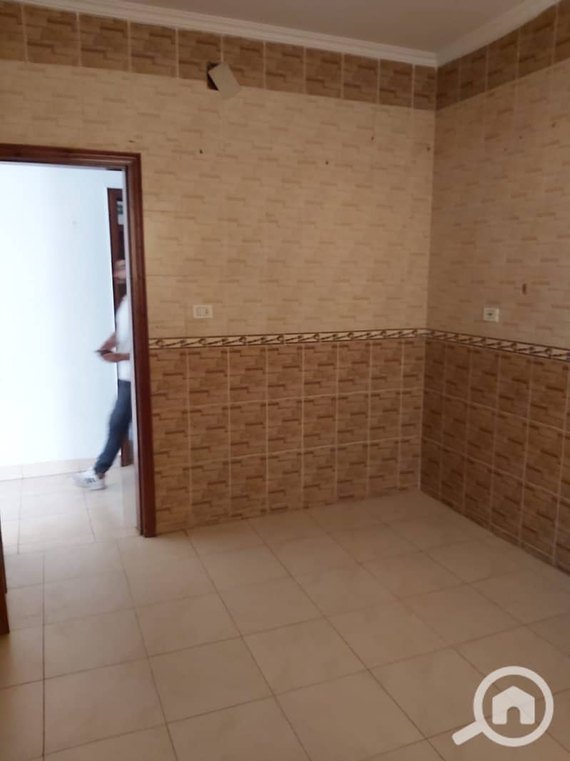 14 94963268-a721-4627-bbb9-f39c4443f2d3. jpg