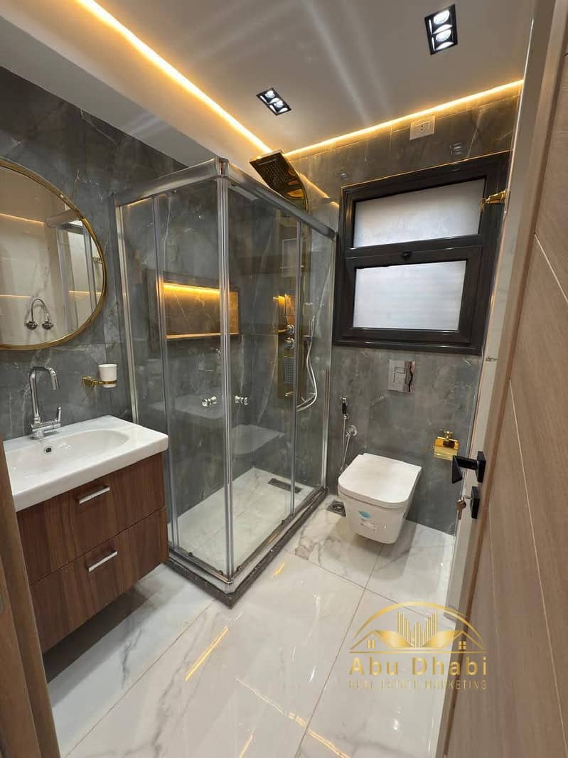 11 f8716604-a5fc-4355-85fc-0855371ca1a2. jpg