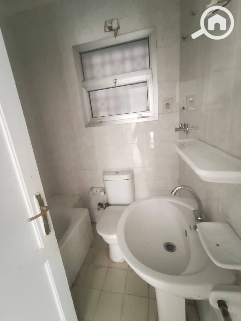 9 c7878f30-6c74-472f-92d7-784549fc5e28. jpg