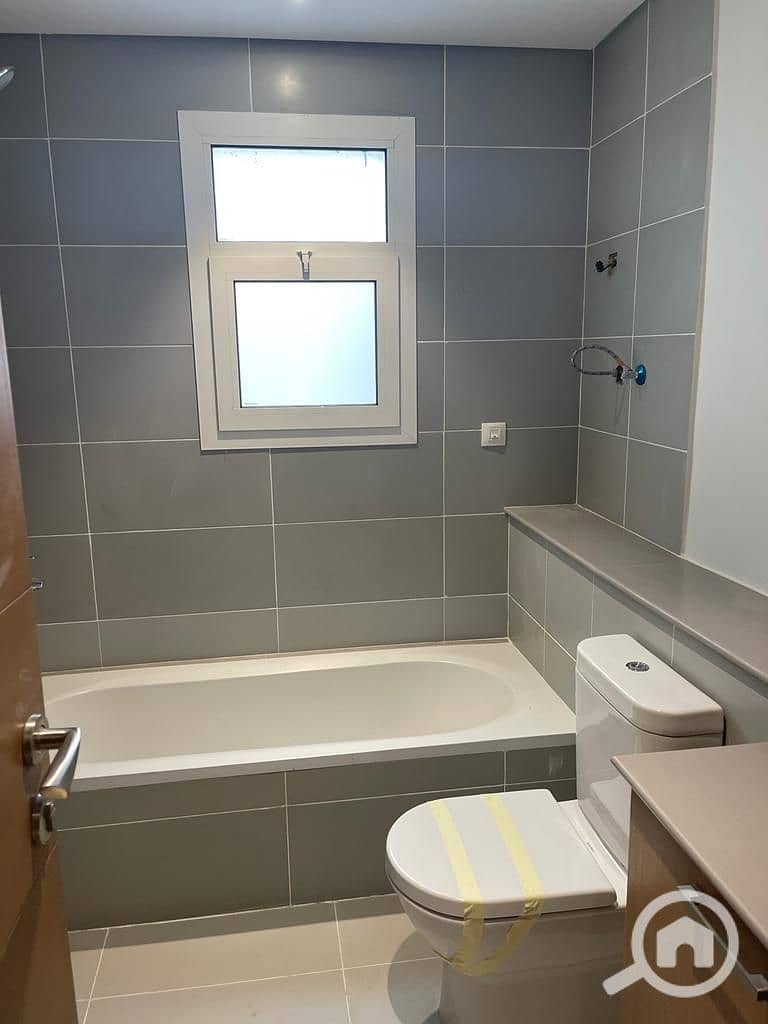 6 2ff3c5c6-aa1d-4845-80f6-59c2988ddff2. jpg