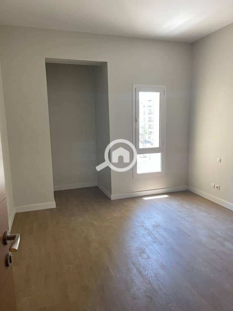 7 8ada81d1-14ec-4710-8156-beca1137031a. jpg