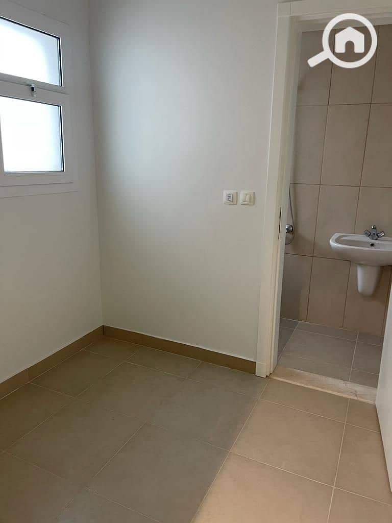 8 85c0571c-274c-491b-bc37-2b48e2715841. jpg