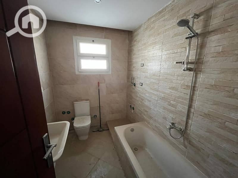 10 WhatsApp Image 2025-09-08 at 18.33. 47_f05c9d9a. jpg