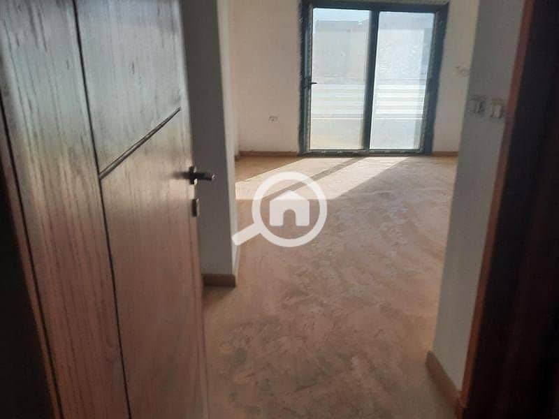 8 WhatsApp Image 2024-11-20 at 13.50. 33_f0f6c83c. jpg