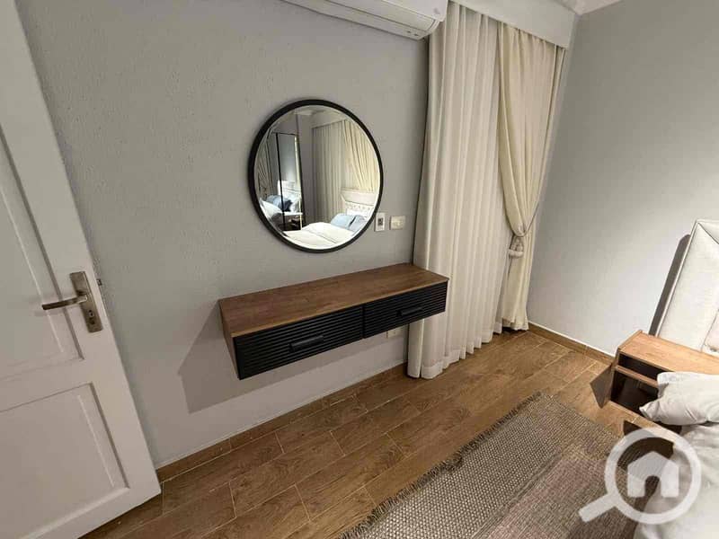 13 648094f7-411e-4841-acef-f352858477f8. jpg