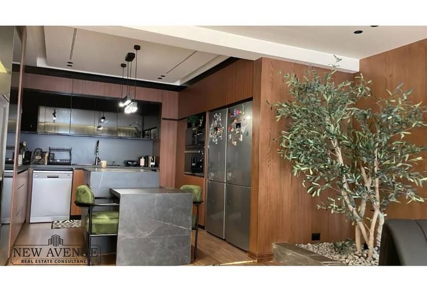 5 f52cf7eb-38a1-43de-a24c-9ef5872f60f2. jpg