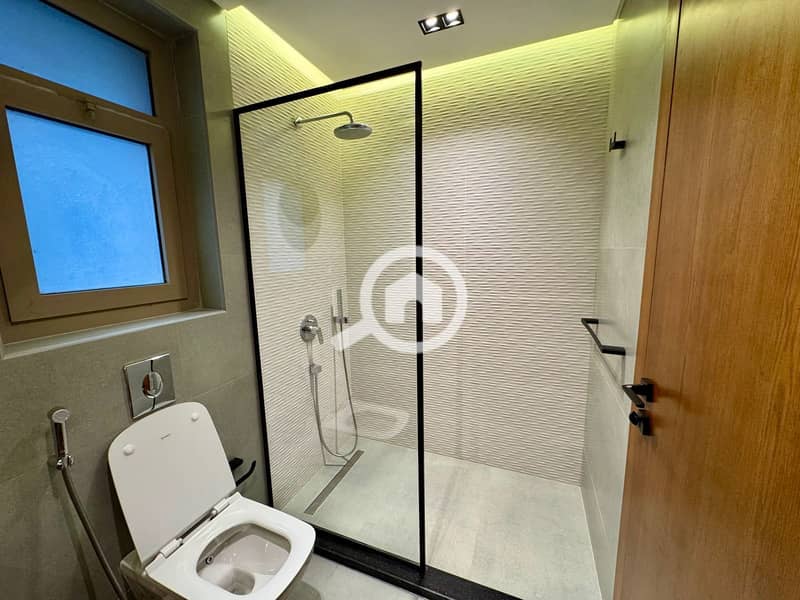 5 WhatsApp Image 2025-12-16 at 3.14. 15 PM. jpeg