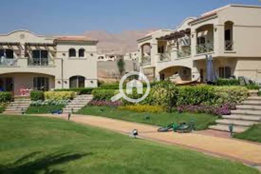 4 download (4). jpeg