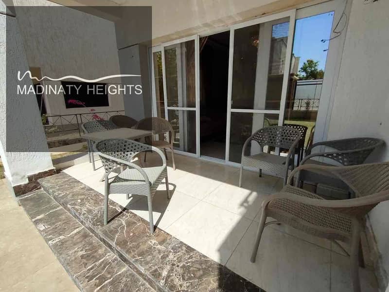 2 e4d4de49-f4cb-41ea-a781-e08cc805b69e. jpg