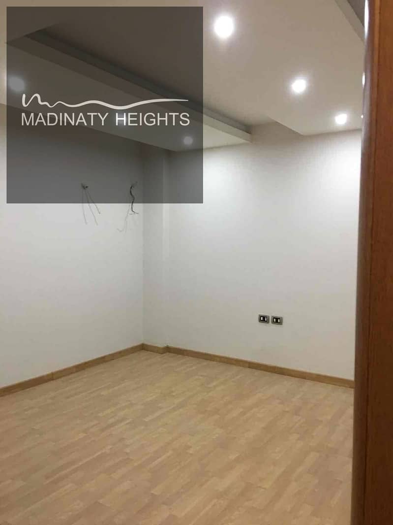 2 fc9b3b8d-b3a7-4dad-ae7e-ab81b81e527d. jpg