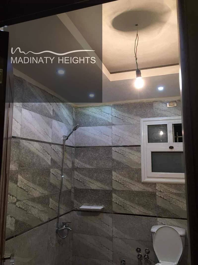 4 94ec04b2-674e-4d0b-a34d-56b54098373f. jpg