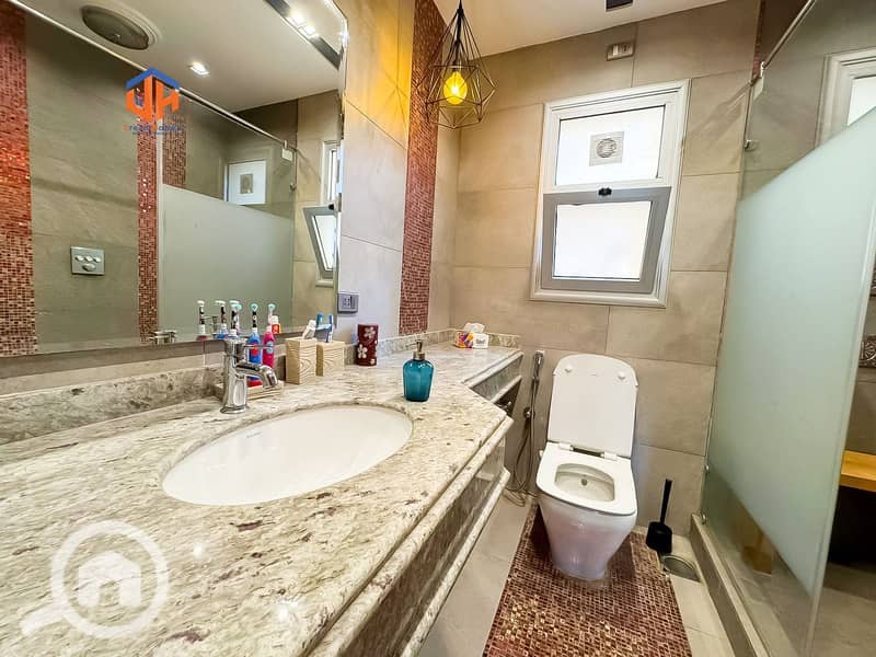 2 WhatsApp Image 2025-12-13 at 23.00. 29 (4). jpeg