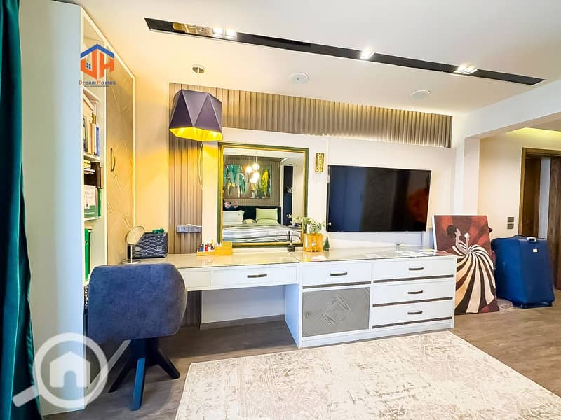 10 WhatsApp Image 2025-12-13 at 23.00. 28 (5). jpeg