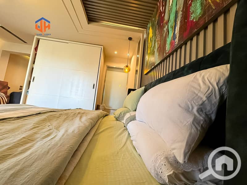 16 WhatsApp Image 2025-12-13 at 23.00. 27 (4). jpeg