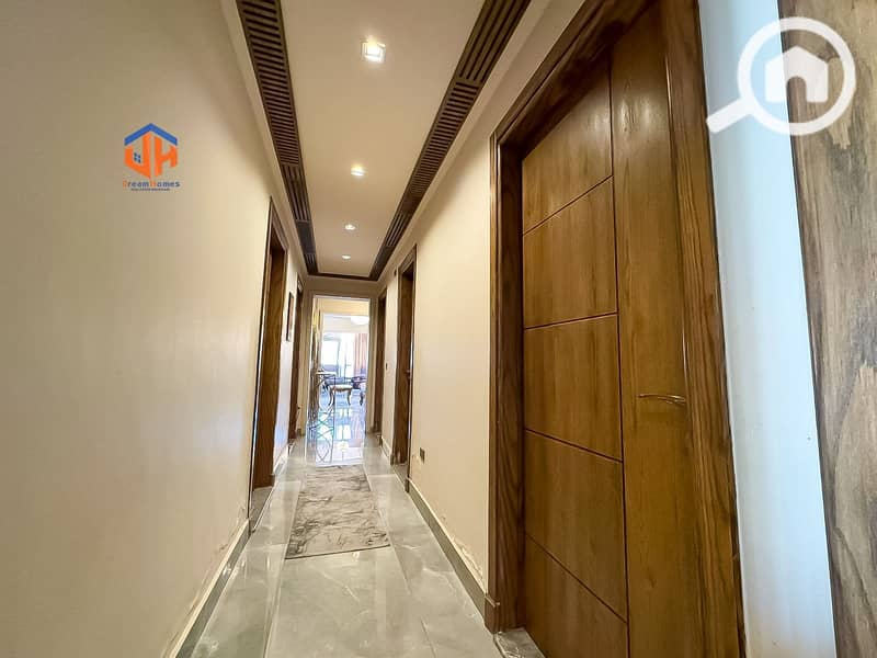 18 WhatsApp Image 2025-12-13 at 23.00. 27 (2). jpeg