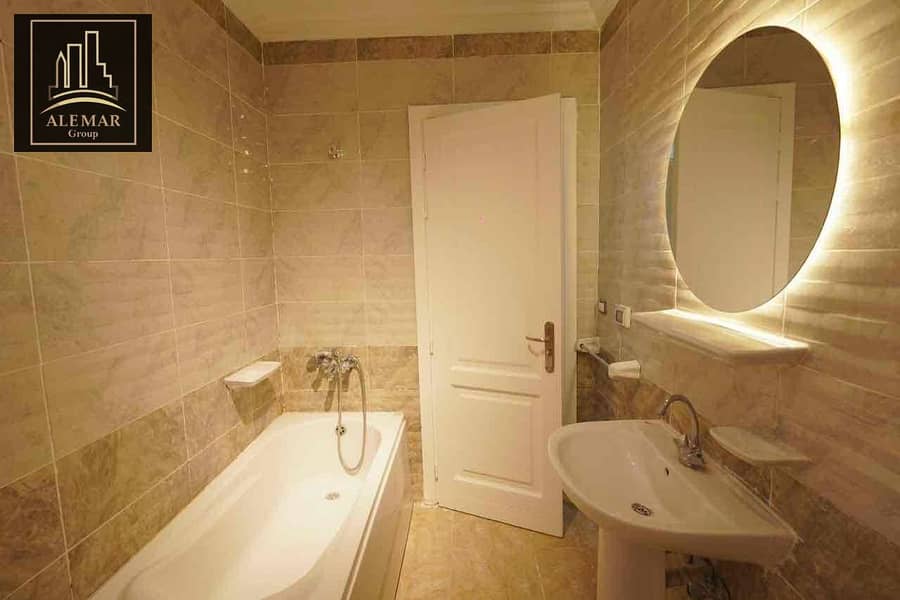 15 445fb51b-7c7f-477c-8f25-992cc2ceaf8a. jpg