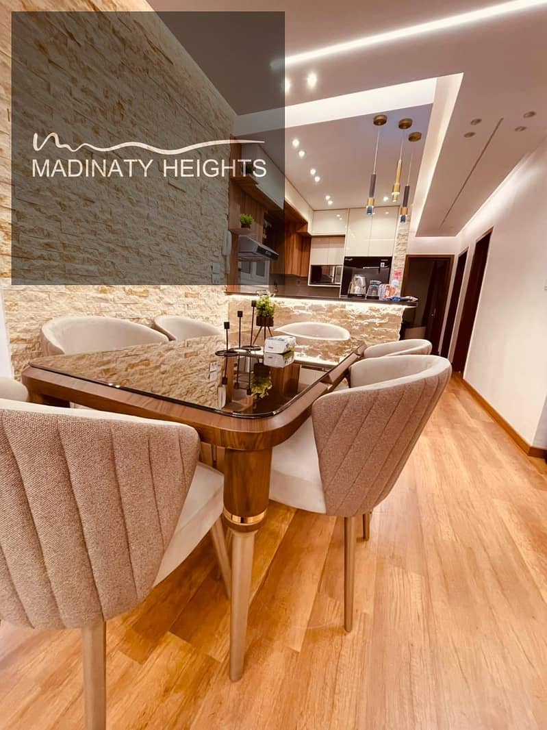 7 65b1b0fa-9e15-4d64-bfd5-23110f2bf3e8. jpg