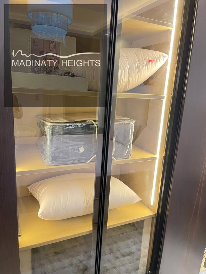 10 6a27ea5e-b53a-47be-b2b9-43b474662363. jpg