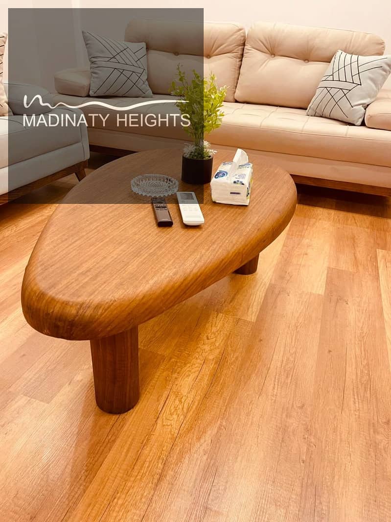 24 f1b313e5-0f16-4d4c-aec8-ca40fefeb42c. jpg