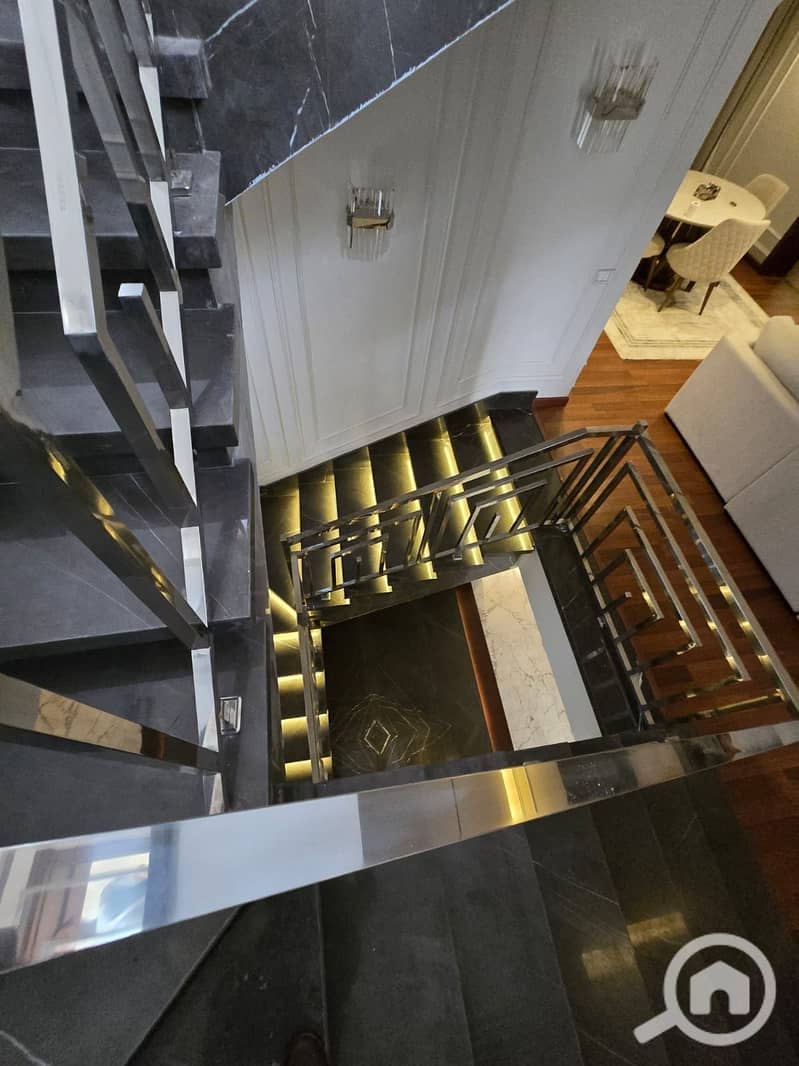 3 0efa4d1b-1567-4582-acec-ce316cb04a01. jpeg