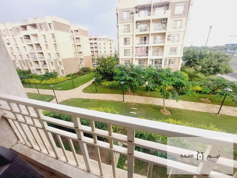 8 3037ed04-d09b-4981-89e8-9d03b99e6c20. jpg