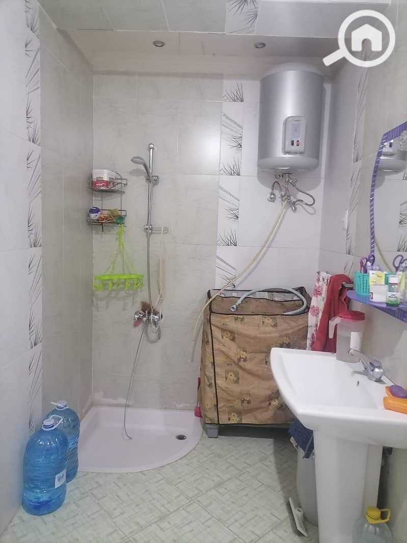 8 4e64d884-b1de-4f22-bea8-0c75346a4bce. jpg