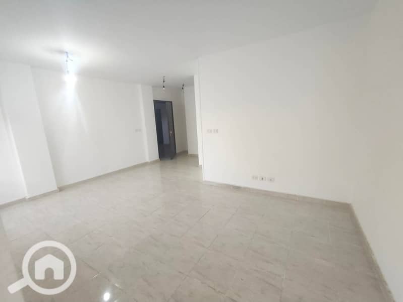 4 26ae0028-73d6-4d3f-8772-b411b621e9f7. jpg