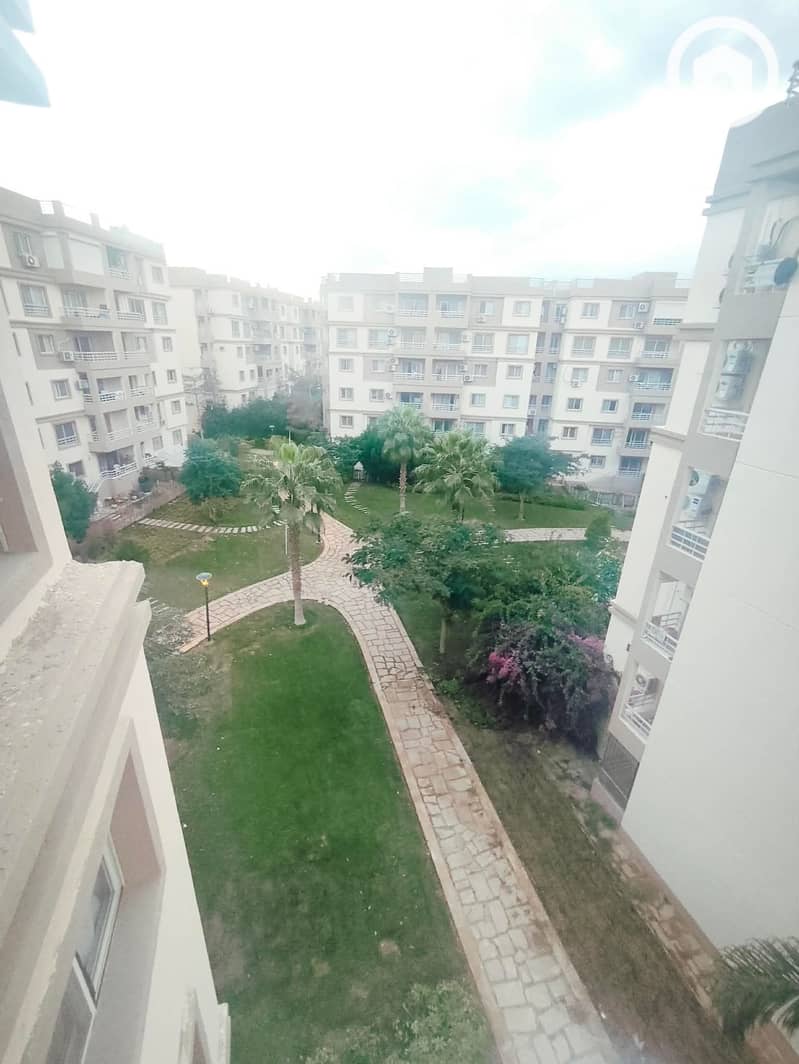 6 86f17c92-4a00-4536-a4f7-5e8798bc96a7. jpg