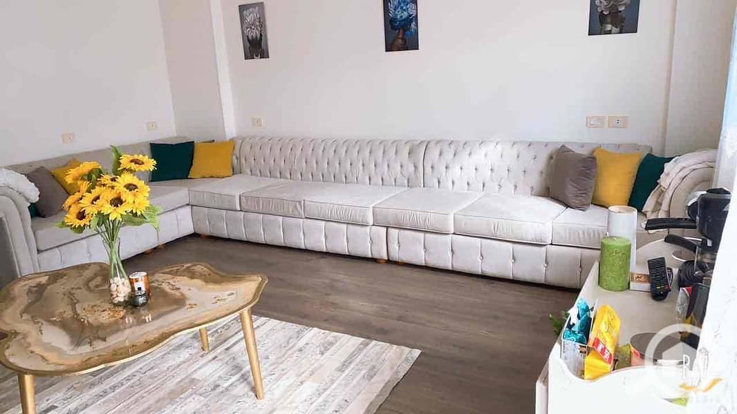 2 c0f6ee07-609c-4334-be44-f083d4e0f8bf. jpg