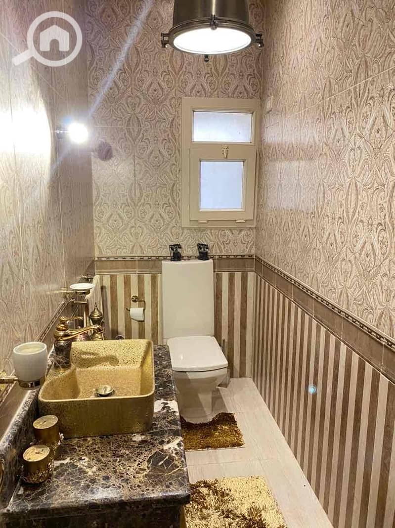 5 28180632-370f-4312-9a5e-7b18eb8e71d7. jpg