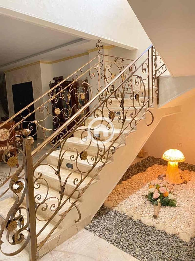 18 b893041b-96b4-4d08-9880-e370c6c8d6a1. jpg