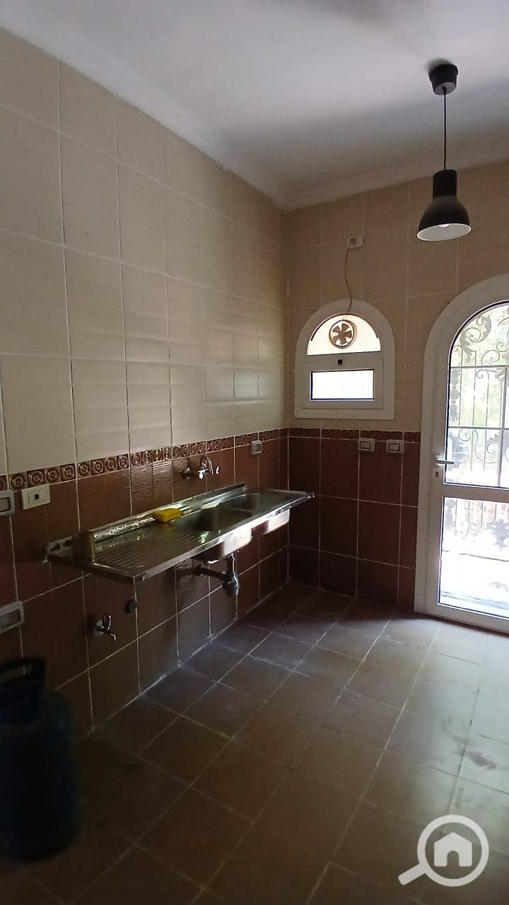 14 c47a1fd2-f11b-486e-aa0b-01b15d7f1bc7. jpg