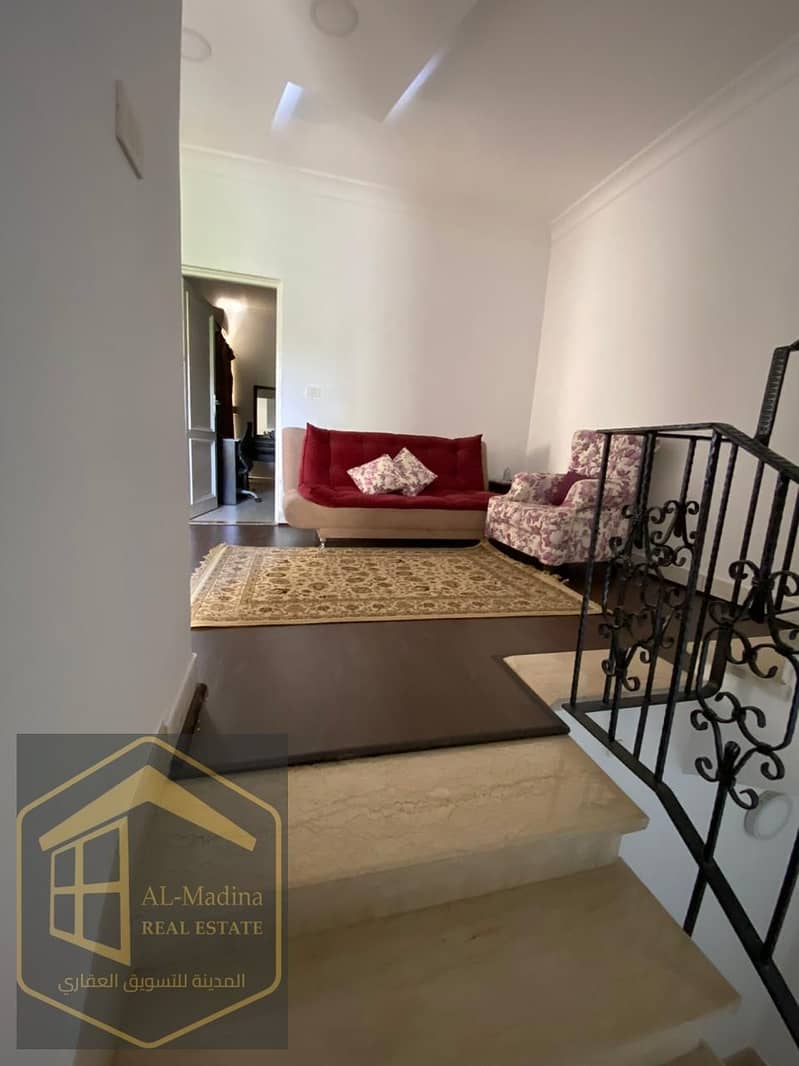 5 5ccd2ec4-894b-4ba0-9678-3c71b7052b74. jpeg