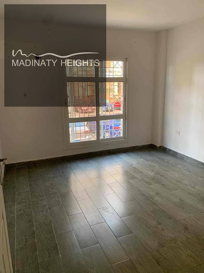 8 ab7442d5-99c0-48af-8c3e-cef91ac85172. jpg