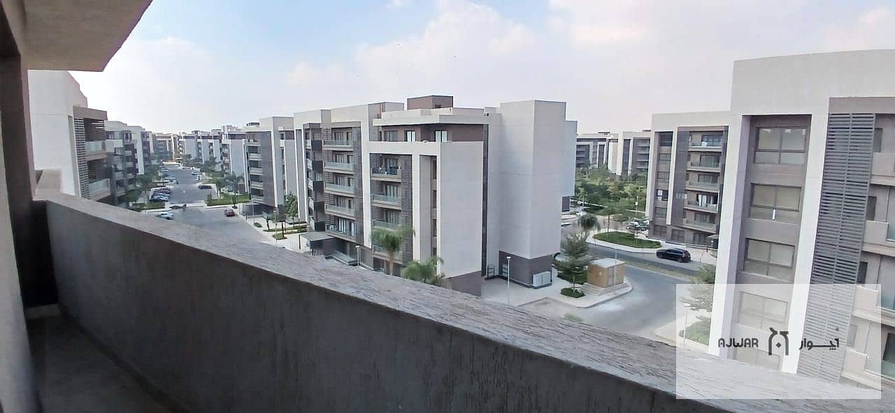 5 0cc2ac4e-c145-44fd-b4a7-59f917a0138d. jpg