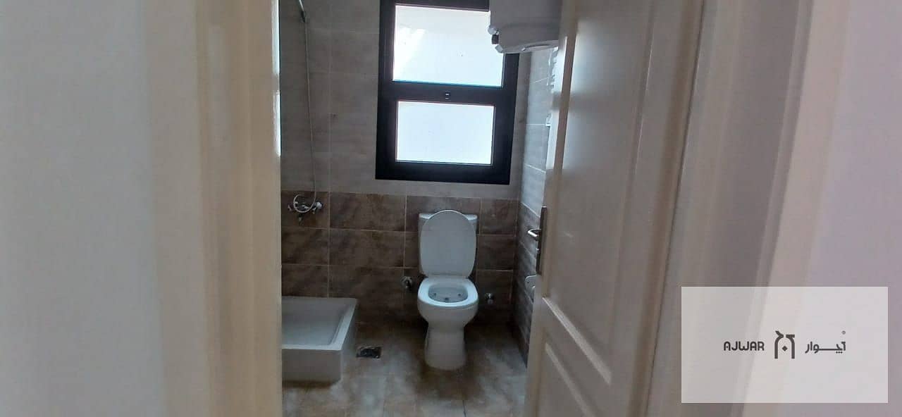 6 05fd94ef-a030-4480-bdbc-1d2064c008a6. jpg