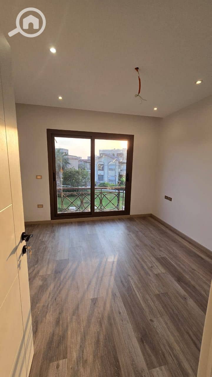 12 510561579_2241050956355348_8440317908644969123_n. jpg