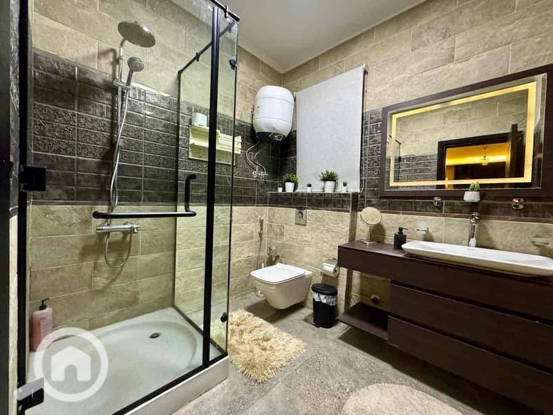 26 dce6d66a-bed9-4924-a829-7c81619f9b36. jpg