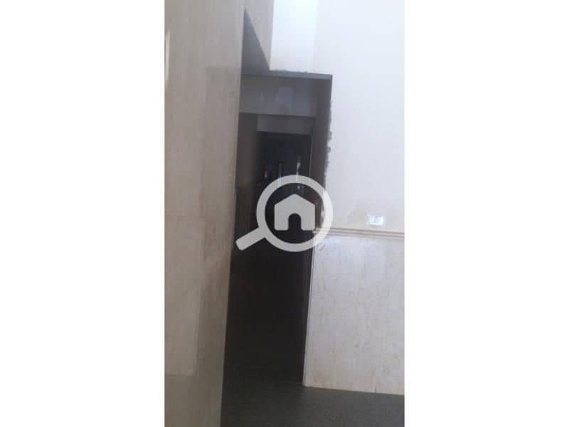 10 WhatsApp Image 2025-12-16 at 15.13. 53_2d6de30e. jpg