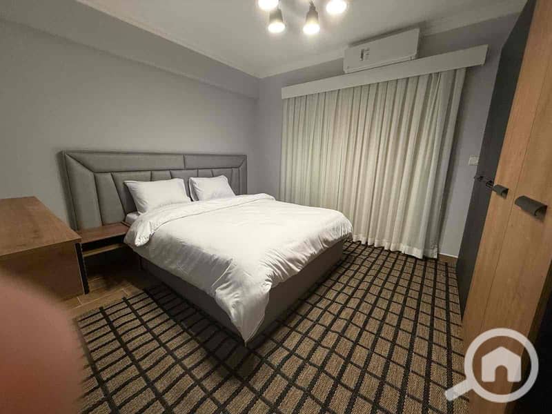 10 d5267eee-e4a2-4616-9d8e-c523935c9b17. jpg