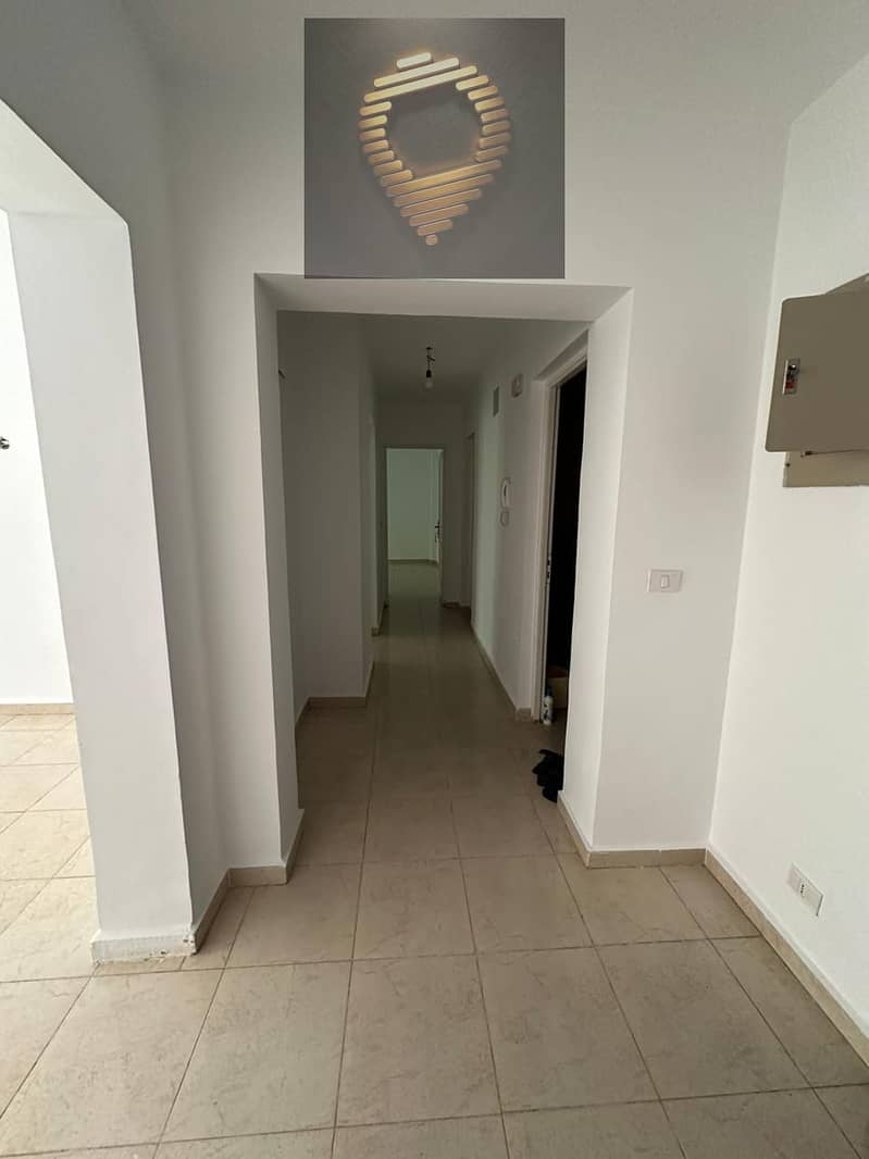 4 1c8d19b8-c06f-4981-992d-5ce6ff263d52. jpg