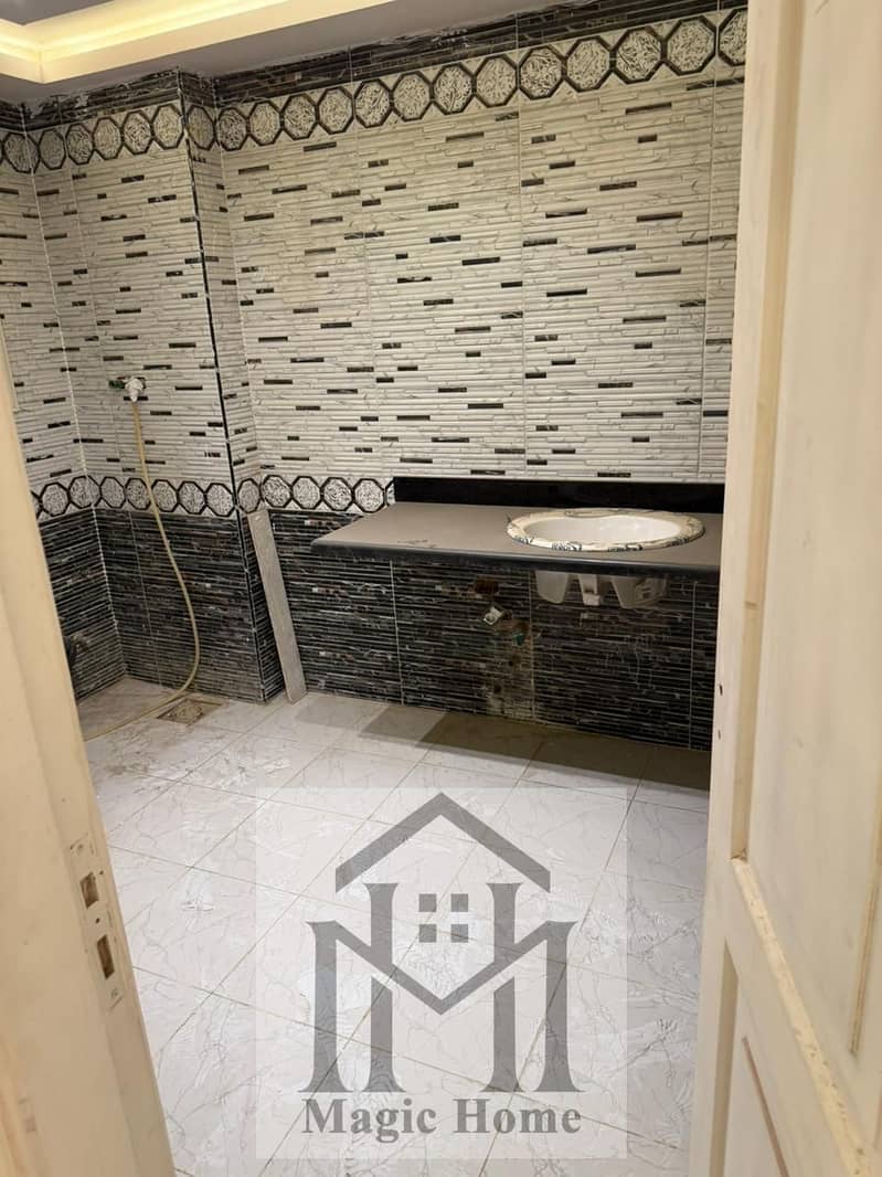 8 a2cbf82b-af11-4bd9-a2ab-0faf174d5dec. jpg