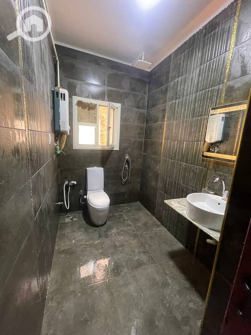 12 WhatsApp Image 2025-12-16 at 4.36. 12 PM (1). jpeg