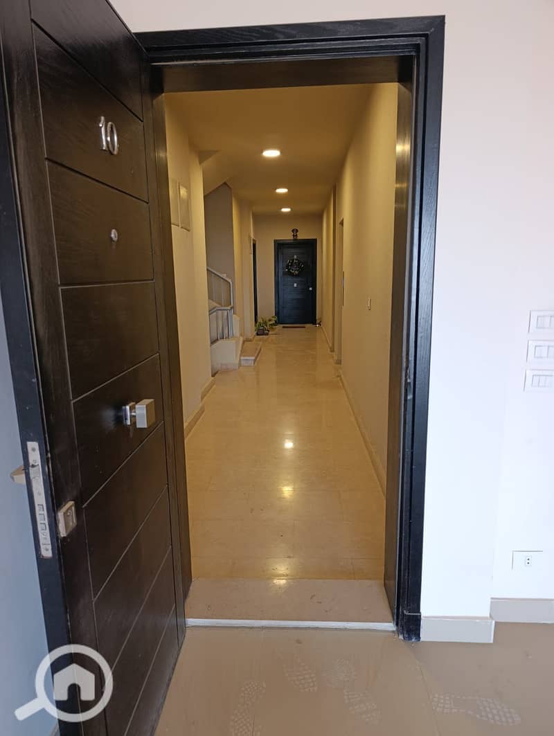 9 WhatsApp Image 2025-12-07 at 16.40. 37 (2). jpeg