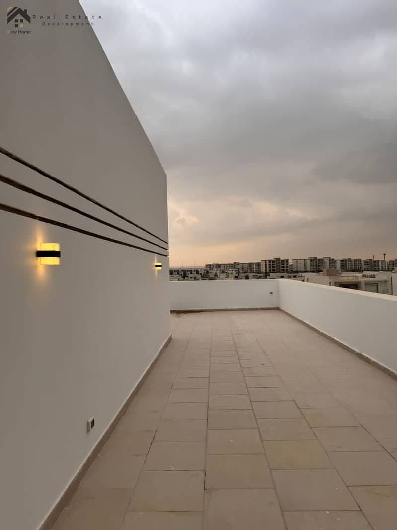 16 WhatsApp Image 2025-11-15 at 15.57. 41_6cf2bb8b. jpg