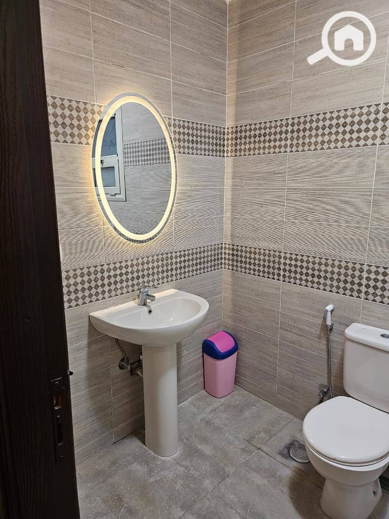 13 79c5fbc1-b031-4ce4-a40a-63327c6981c2. jpg