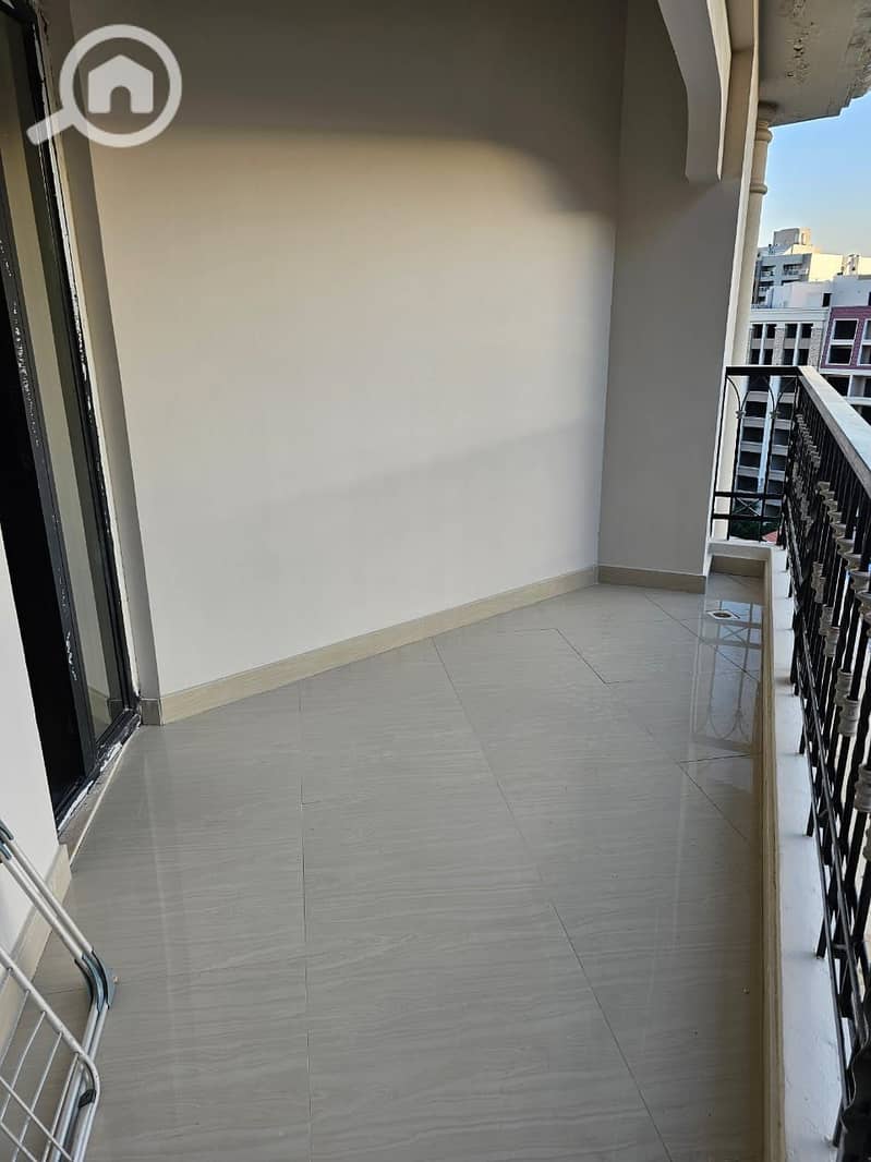 15 97b8e5ab-2ed9-48e5-b9b5-f84d8423835e. jpg