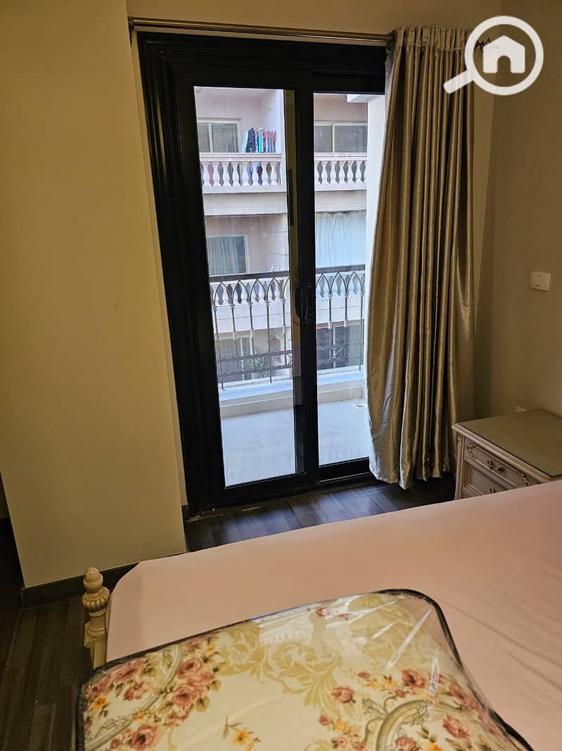 24 a91059cb-b767-481b-8b4a-2afef88a7af8. jpg