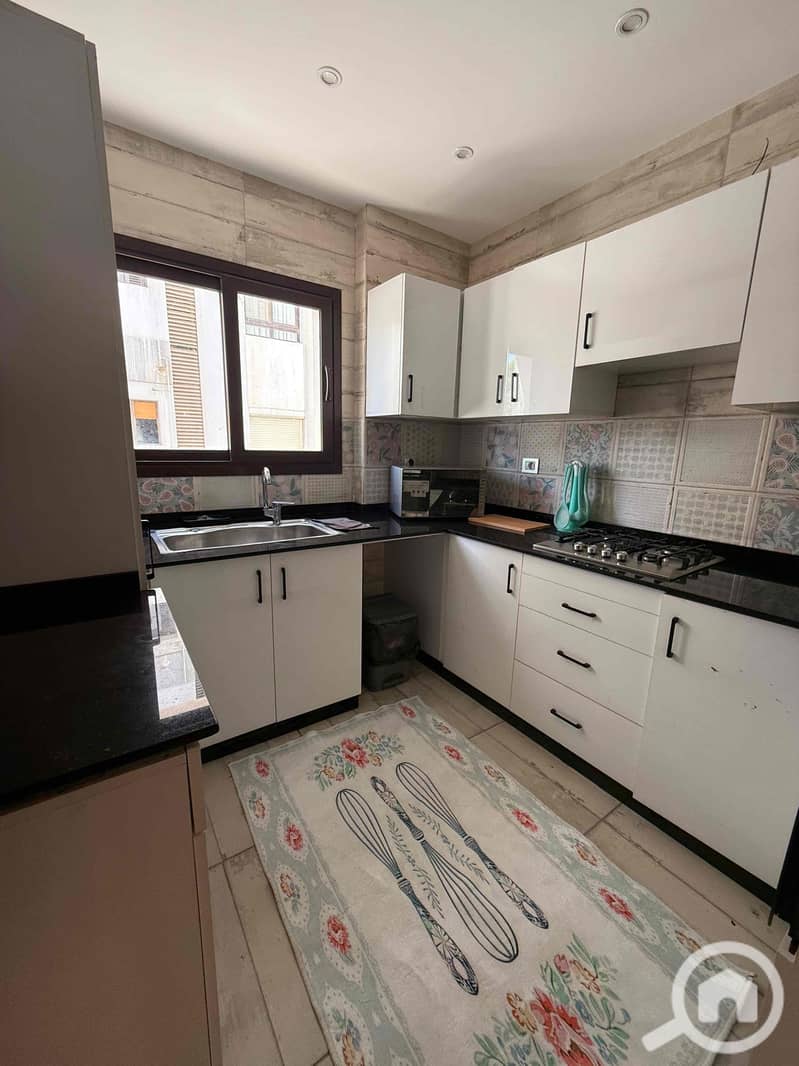 10 7b66b595-3b66-46d9-a475-cee209ace6ff. jpg